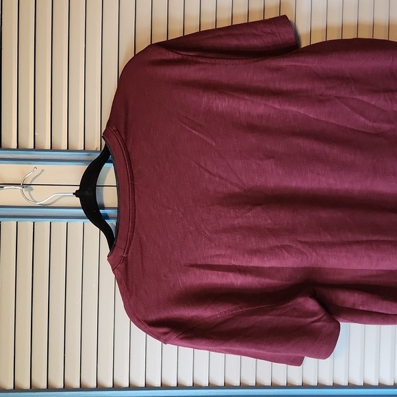 Van Heusen Burgundy Tee Shirt - Picture 8 of 10
